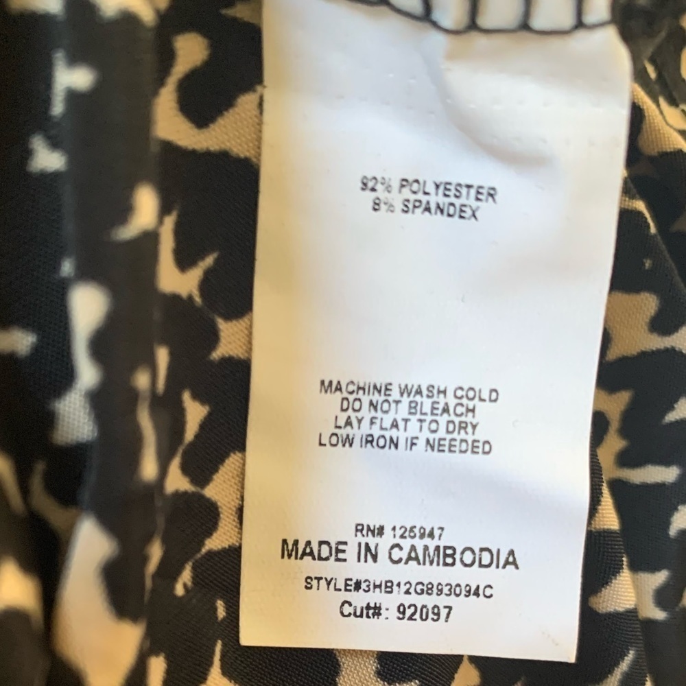 COCOMO Large Black Beige 3/4 sleeve women’s Pintuck Blouse top shirt tun… - Picture 13 of 13